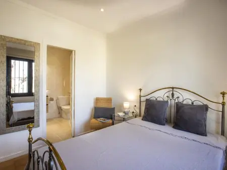 Villa de rêve au bord du canal : 5 chambres, piscine, dock et parking - Photo 26