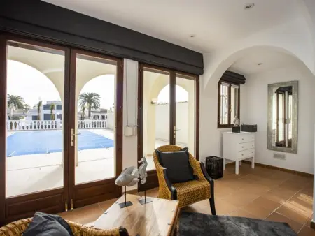 Villa de rêve au bord du canal : 5 chambres, piscine, dock et parking - Photo 34