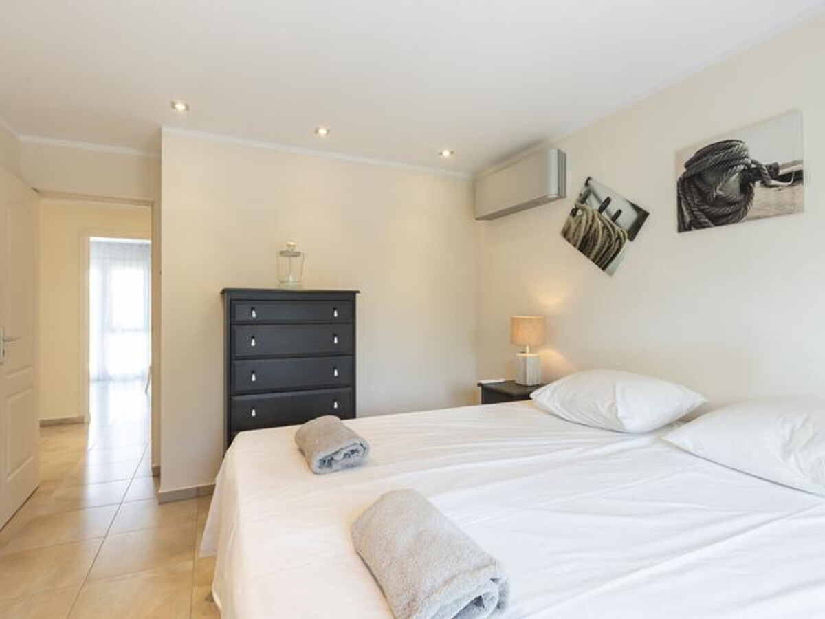 Villa moderne Empuriabrava, piscine chauffée et amarrage - Photo 20