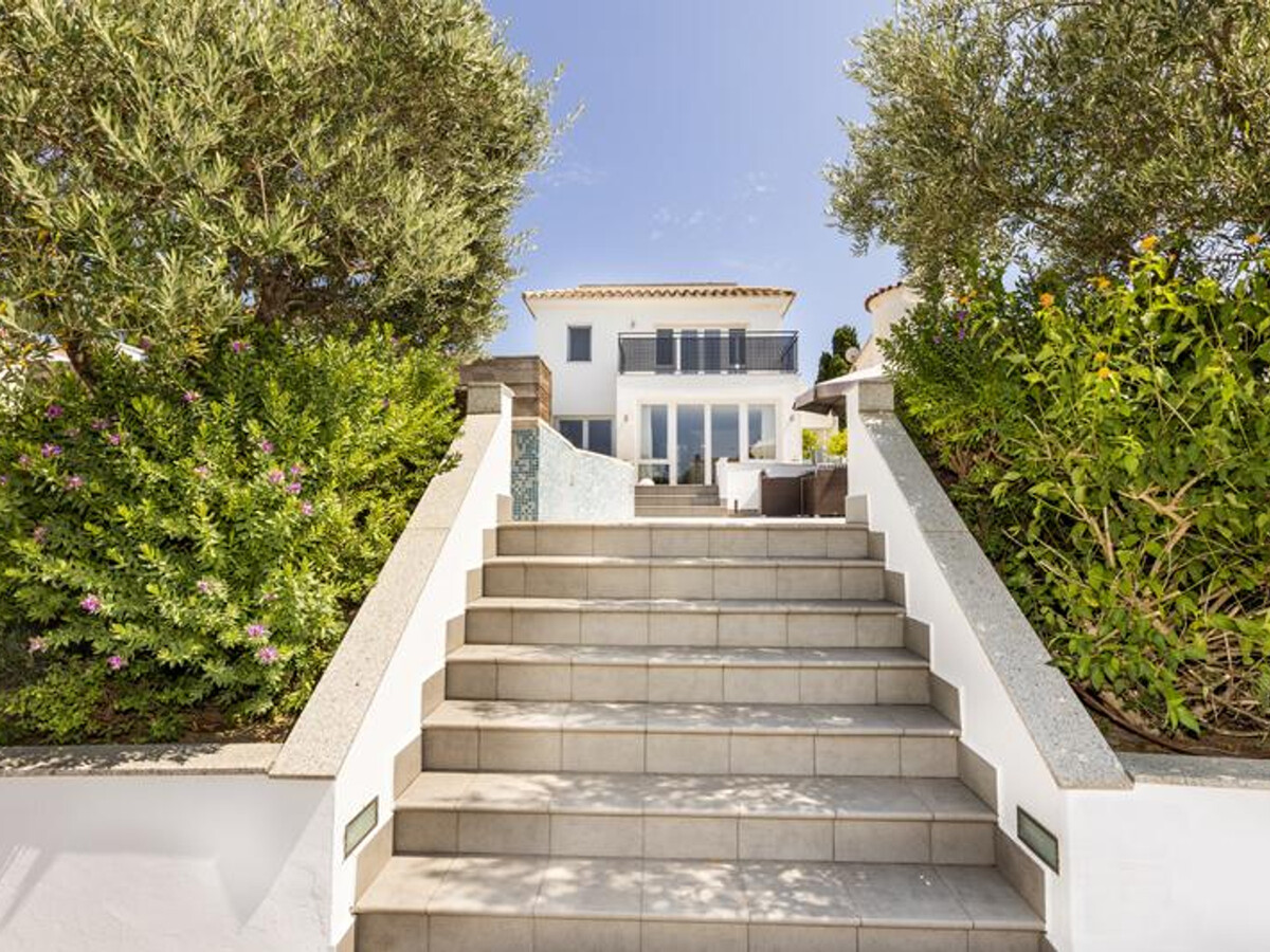 Villa moderne Empuriabrava, piscine chauffée et amarrage - Photo 32