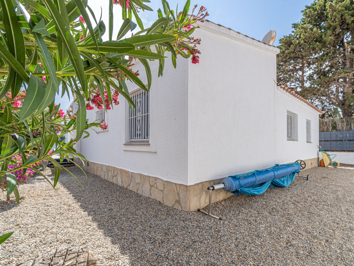 Villa 3 chambres piscine 4x8m à Empuriabrava - Photo 11