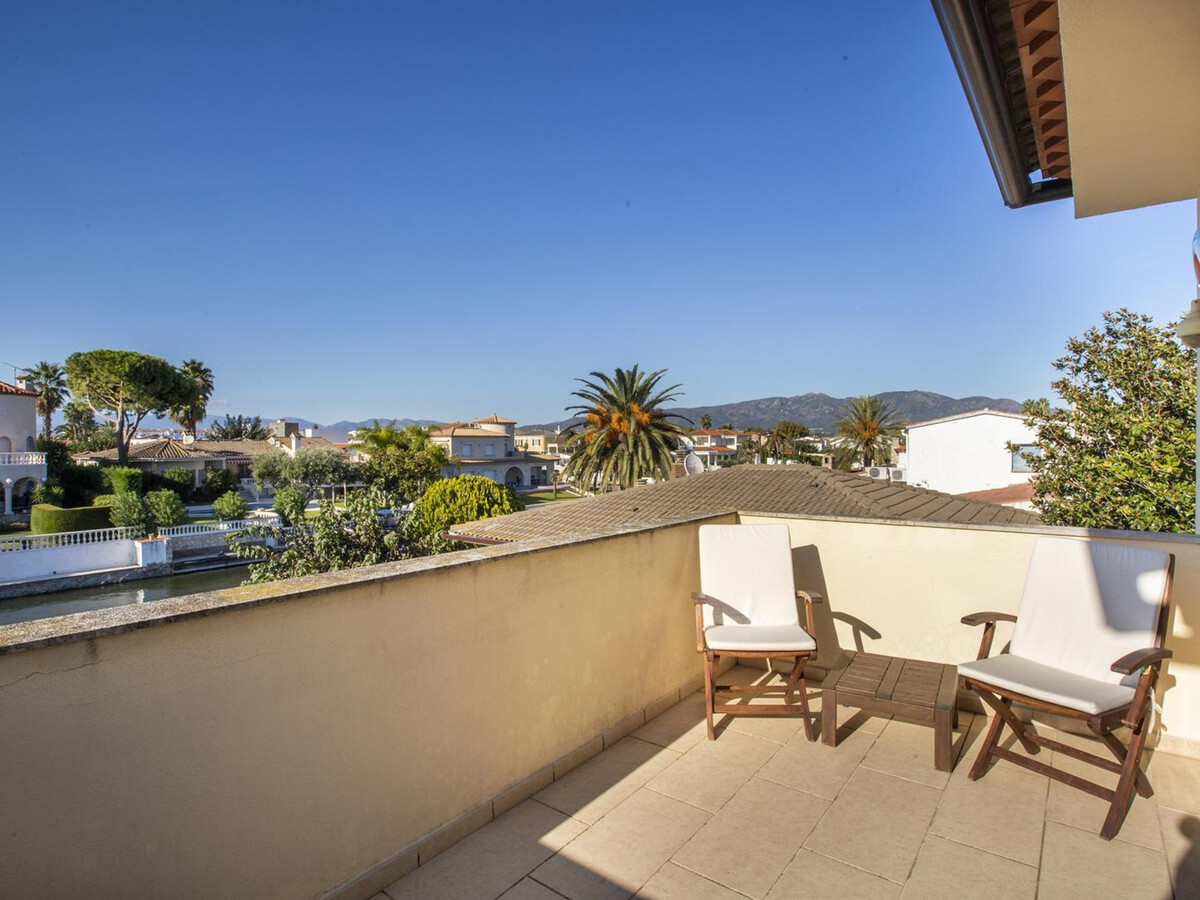 Villa 4 chambres avec piscine privée et amarre à Empuriabrava - Photo 36