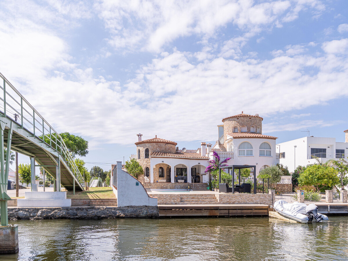 Villa 4 chambres avec amarre privée à Empuriabrava - Photo 2