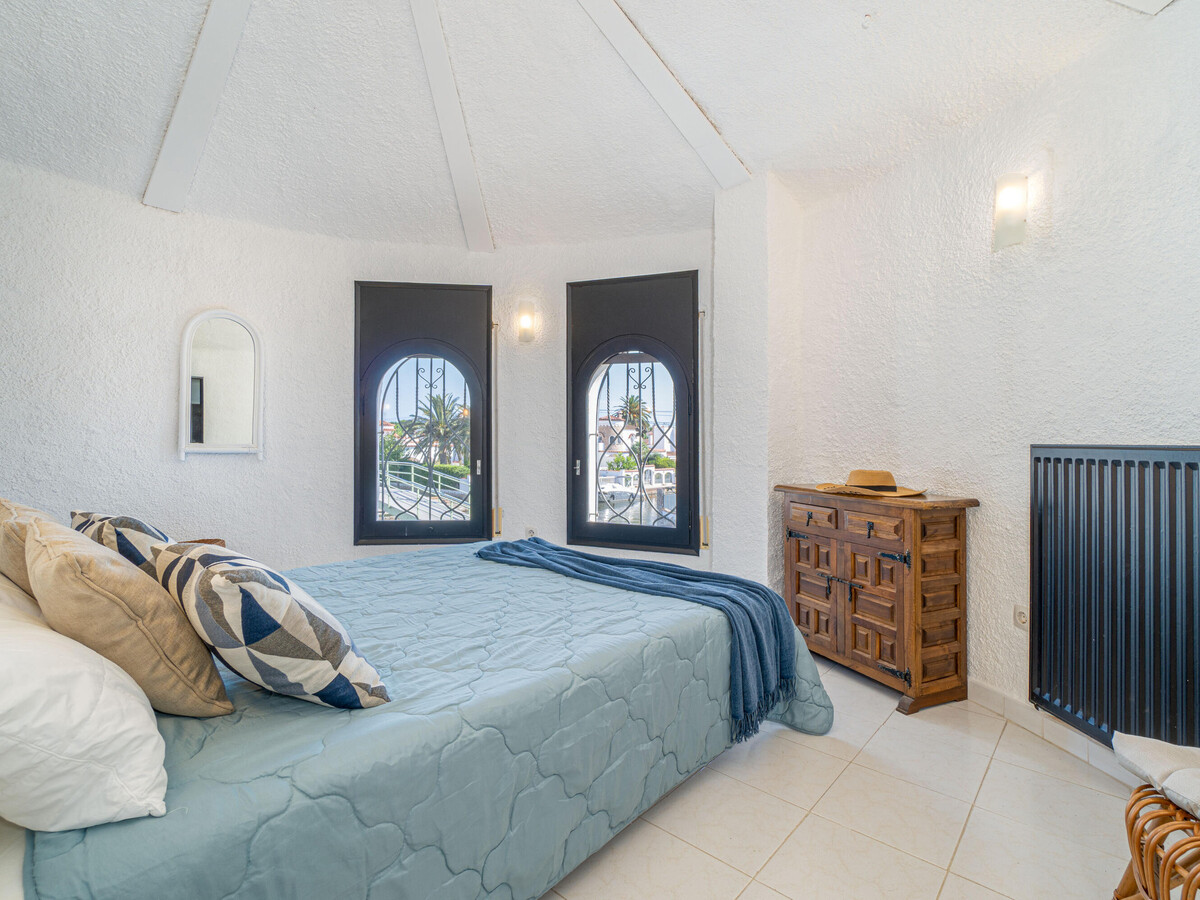 Villa 4 chambres avec amarre privée à Empuriabrava - Photo 17
