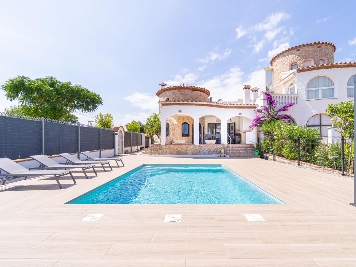 Villa 4 chambres avec amarre privée à Empuriabrava - Photo 31