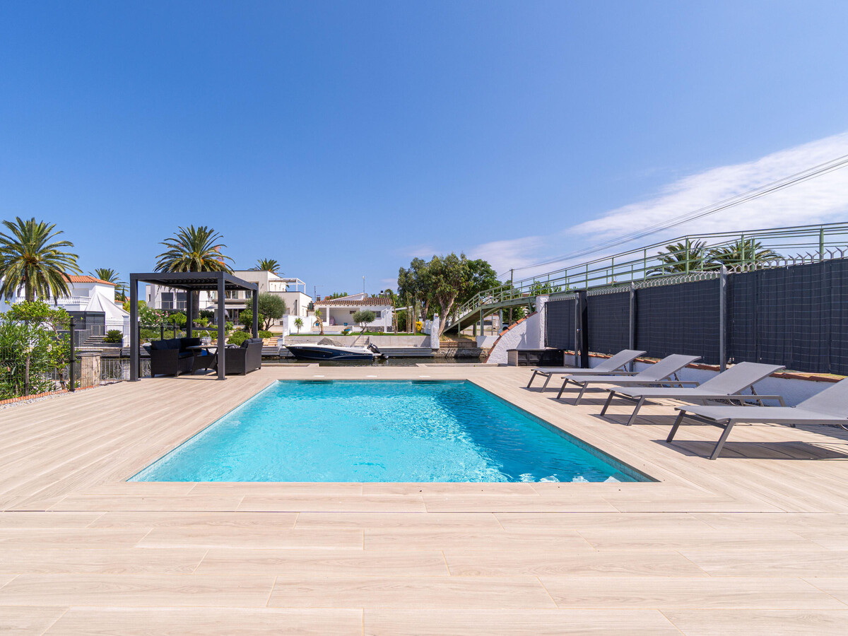 Villa 4 chambres avec amarre privée à Empuriabrava - Photo 32