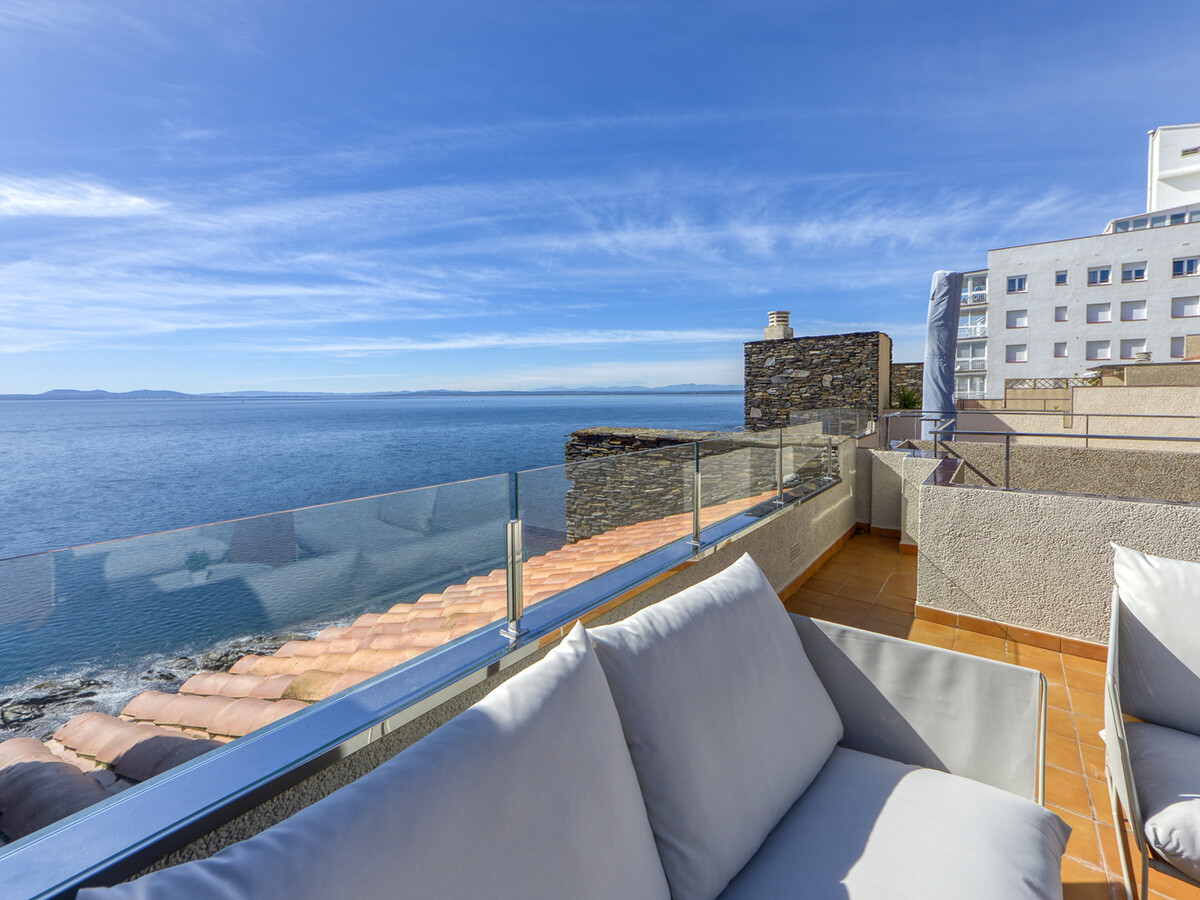 Penthouse en bord de mer, terrasse vue mer à Roses - Photo 12
