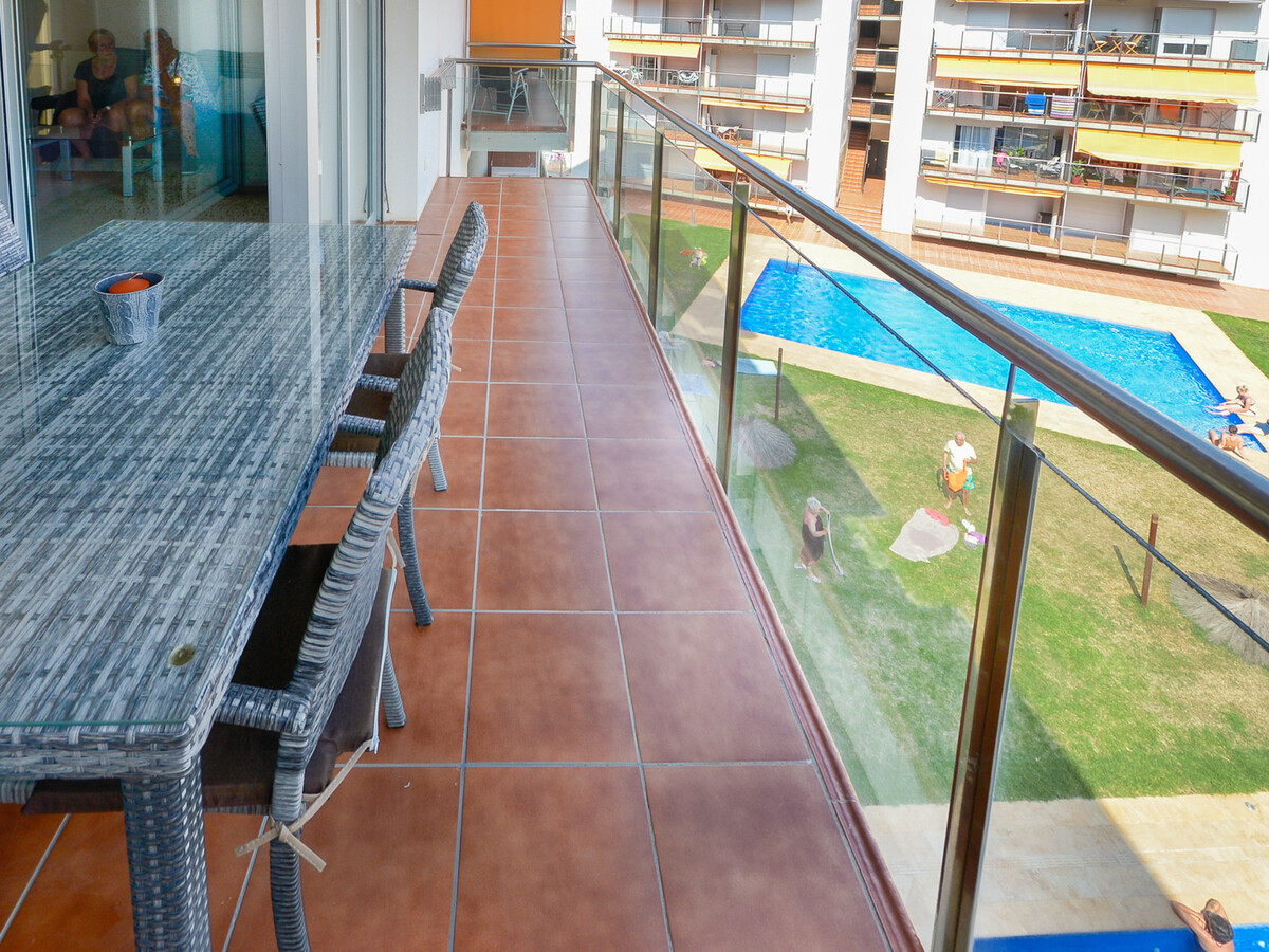 Appartement 4 pers. avec terrasse, piscine et parking à Roses - Photo 4