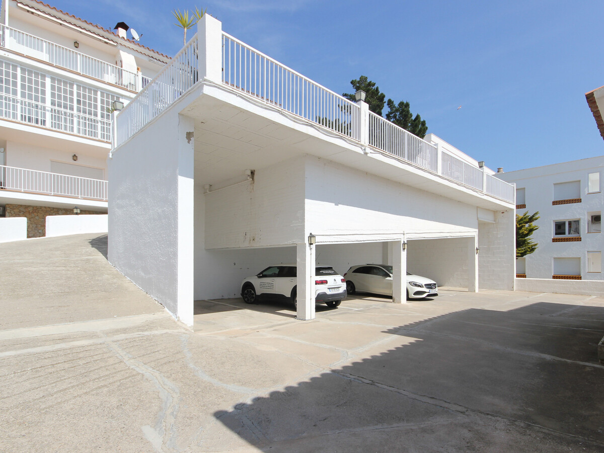 Appartement vue mer à Roses, terrasse 14 m² et parking - Photo 19