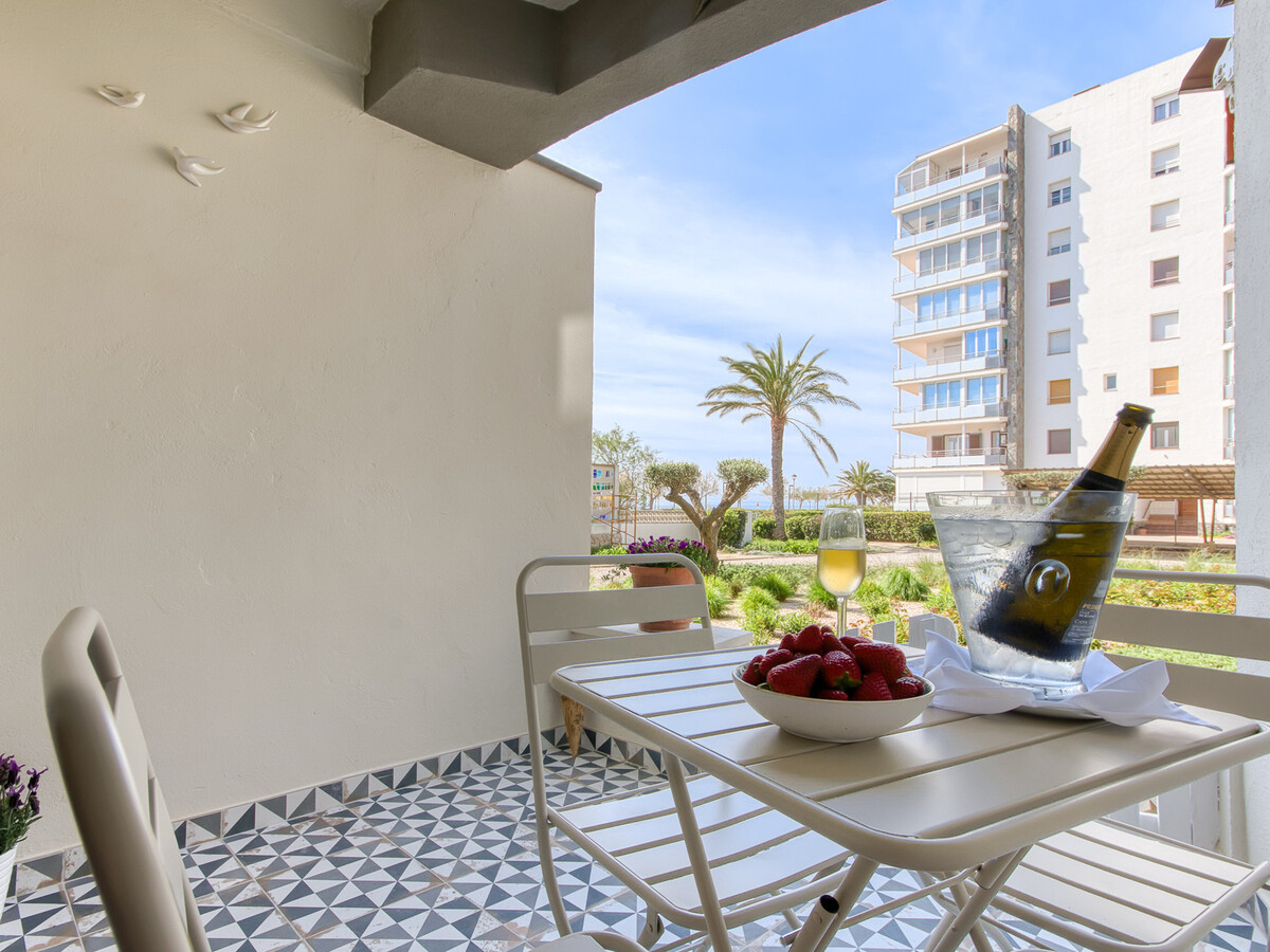 Appartement rénové face à la plage à Roses, 1 ch, 4 pers - Photo 1