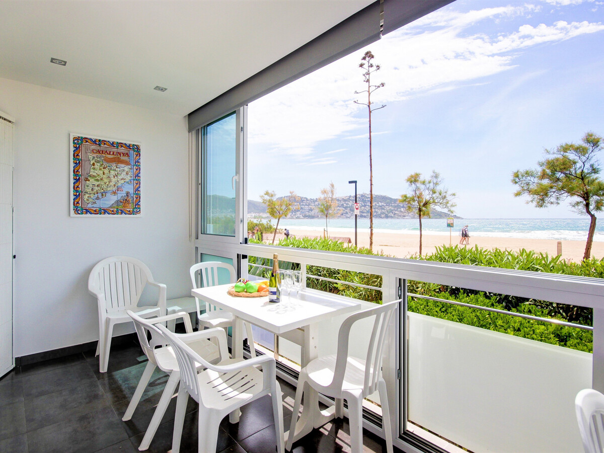 Appartement 2 chambres en première ligne de plage à Roses - Photo 5