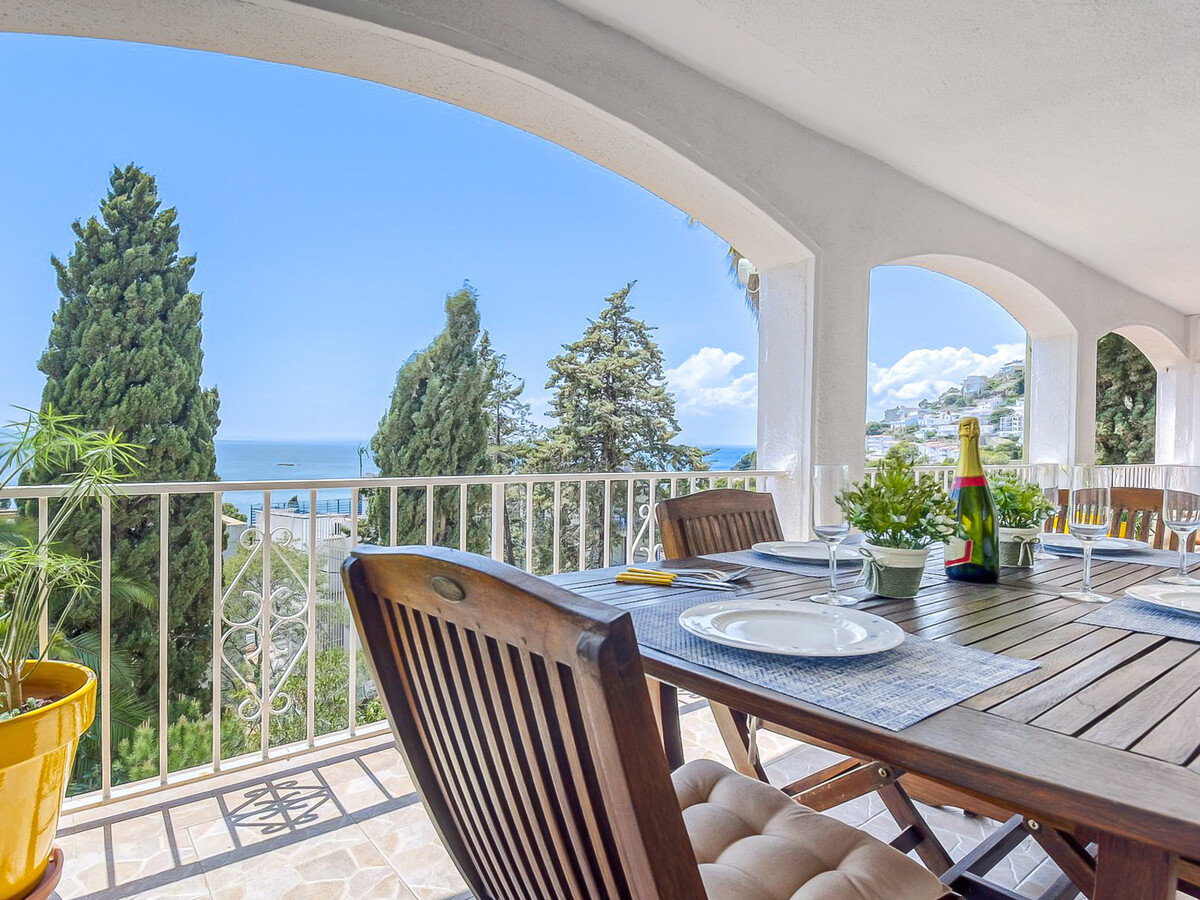Appartement 70 m² terrasse mer, parking à Roses - Photo 1
