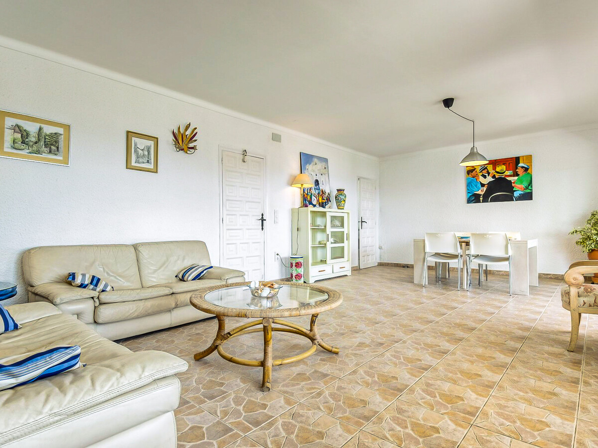 Appartement 70 m² terrasse mer, parking à Roses - Photo 8