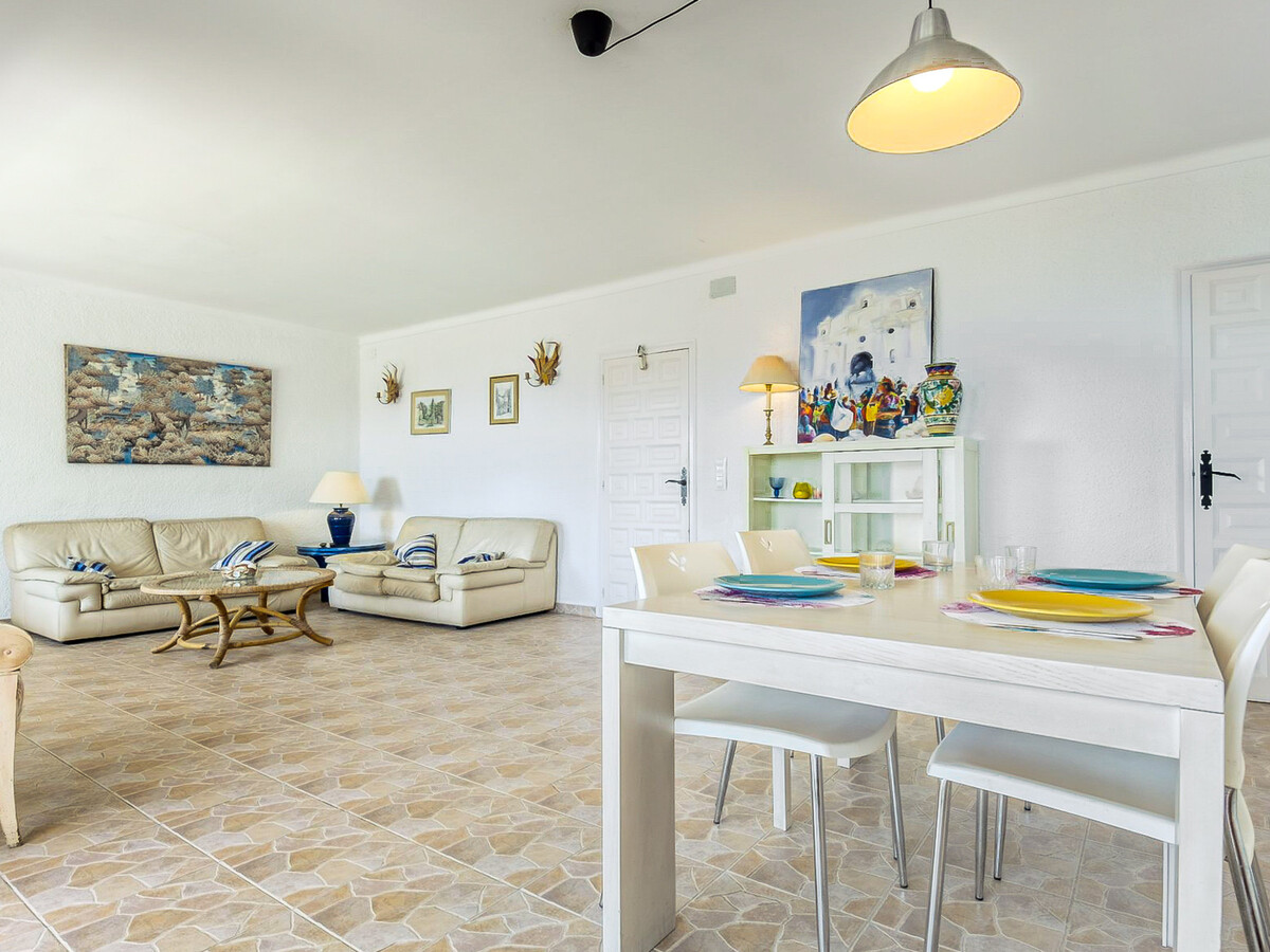 Appartement 70 m² terrasse mer, parking à Roses - Photo 10