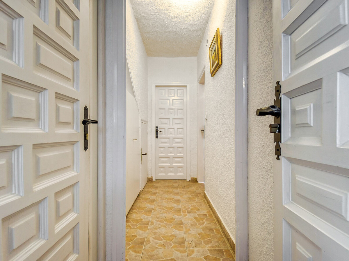 Appartement 70 m² terrasse mer, parking à Roses - Photo 17