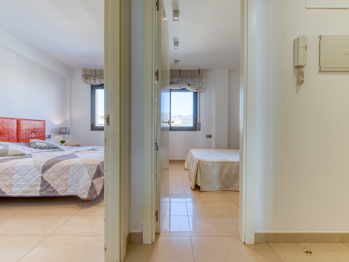 Penthouse duplex vue mer, piscine et garage à Roses - Photo 21