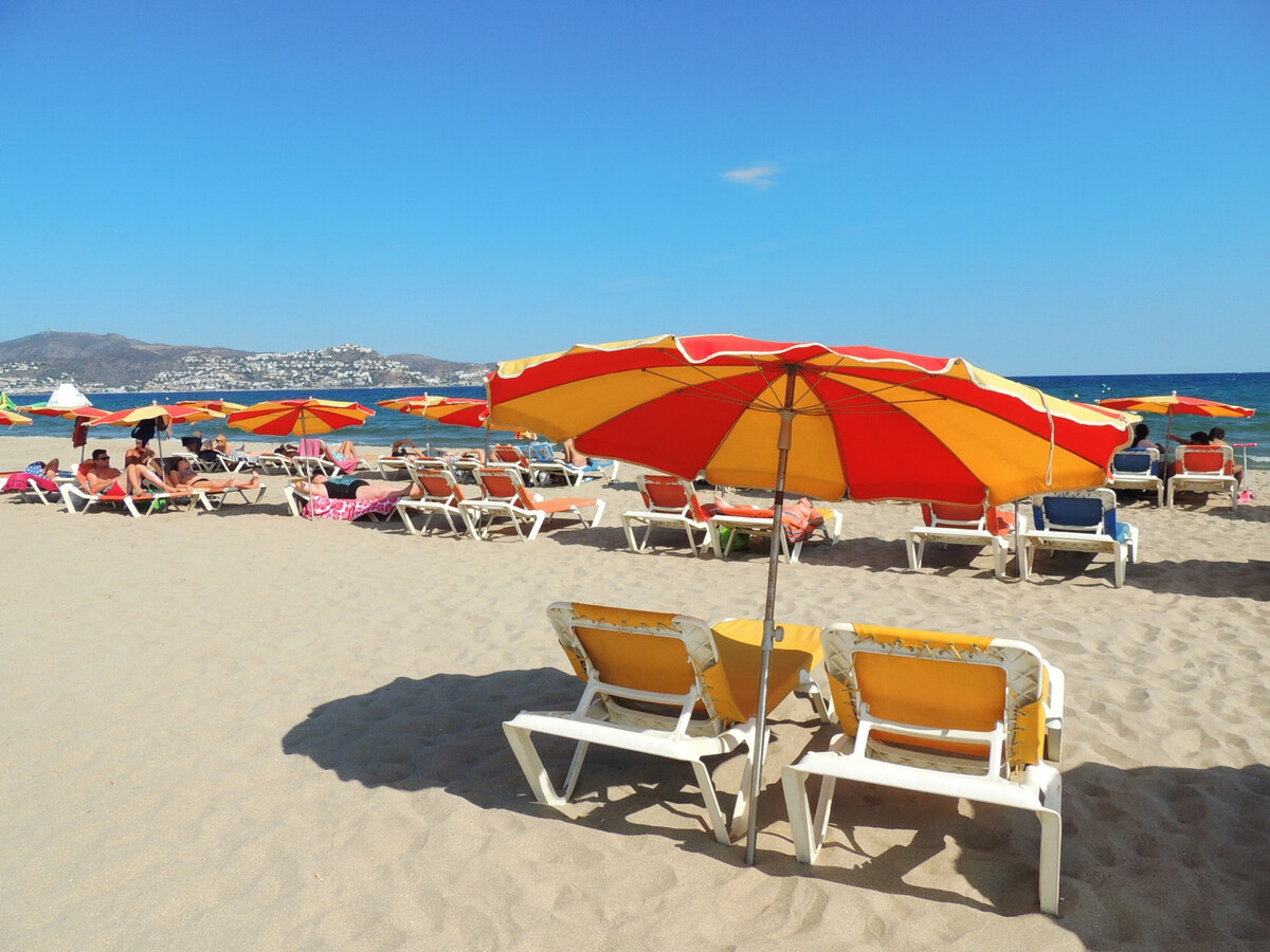 Appartement 75 m² à Empuriabrava, 200 m de la plage - Photo 19
