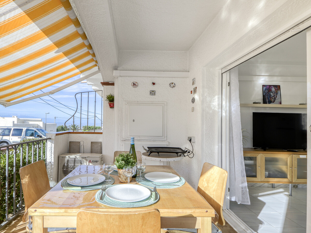 Appartement 2 chambres avec terrasse 12m² à Roses - Photo 4