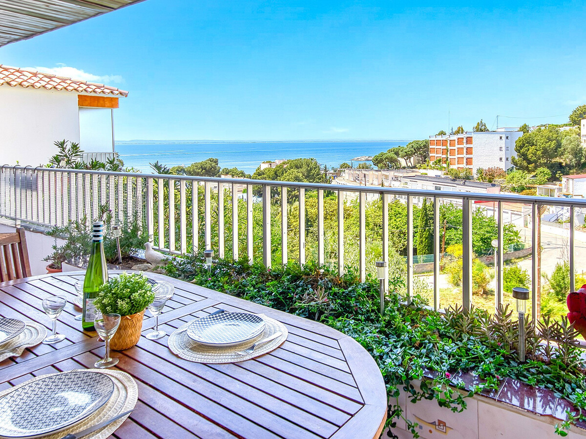 Appartement 2 chambres Roses, vue mer à 350m de la plage - Photo 1