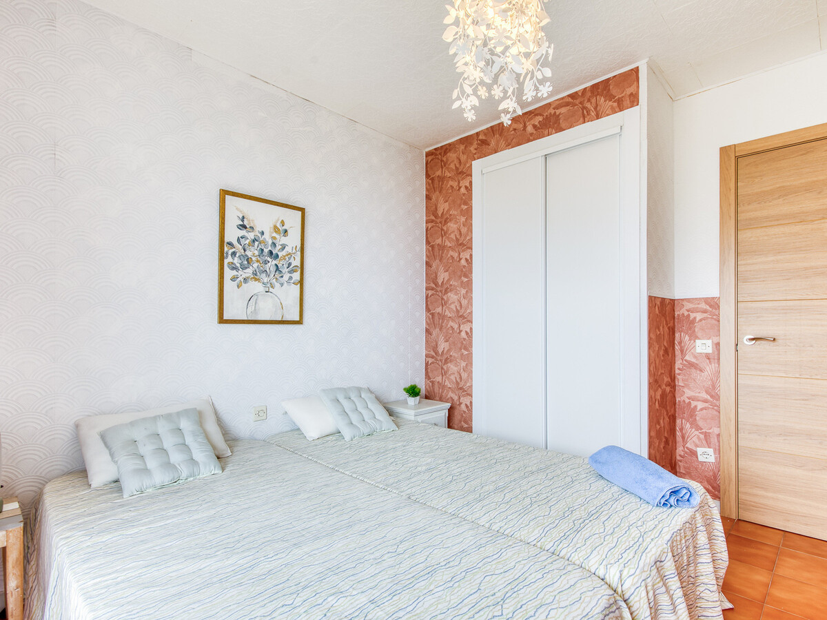 Appartement 2 chambres Roses, vue mer à 350m de la plage - Photo 20
