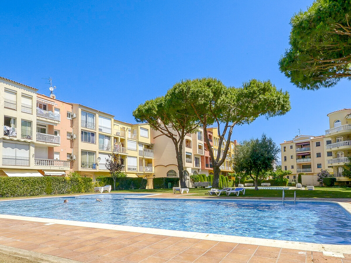 Appartement 2 chambres à Empuriabrava, 200 m de la plage - Photo 1