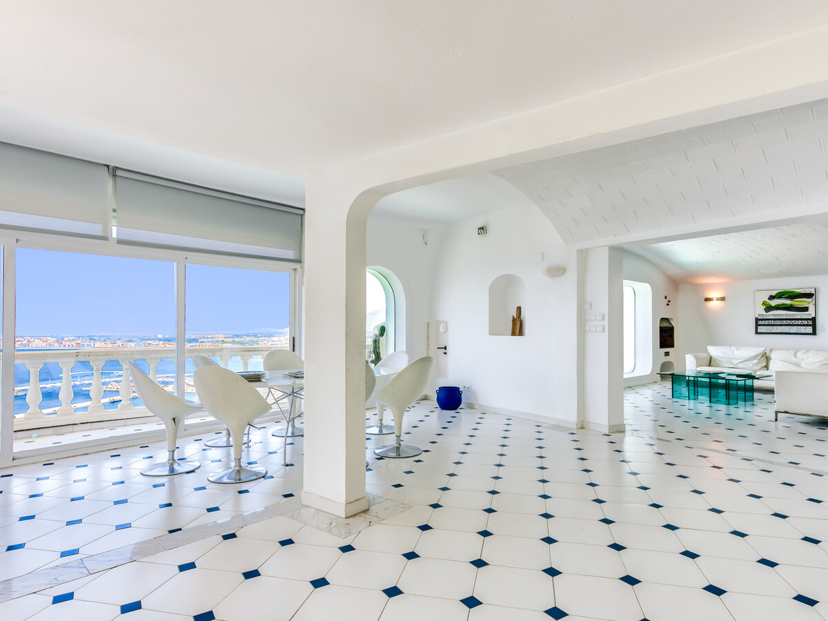 Villa méditerranéenne 5 ch, piscine débordement à Roses - Photo 12
