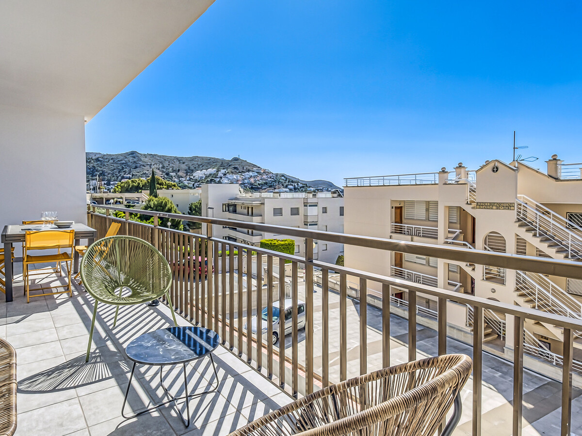 Appartement 2 chambres Roses, vue mer et terrasse 14 m² - Photo 5