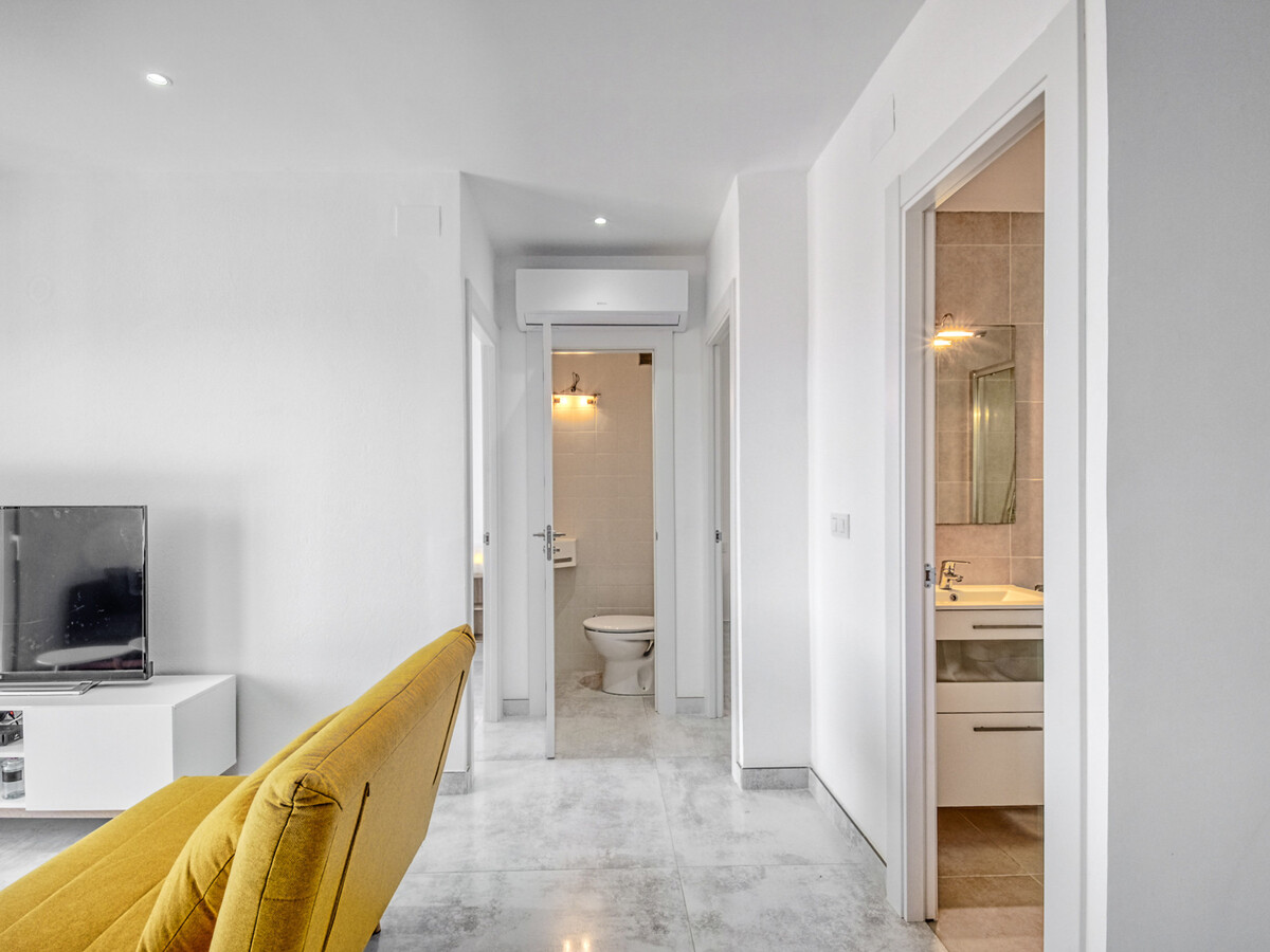 Appartement 2 chambres Roses, vue mer et terrasse 14 m² - Photo 13