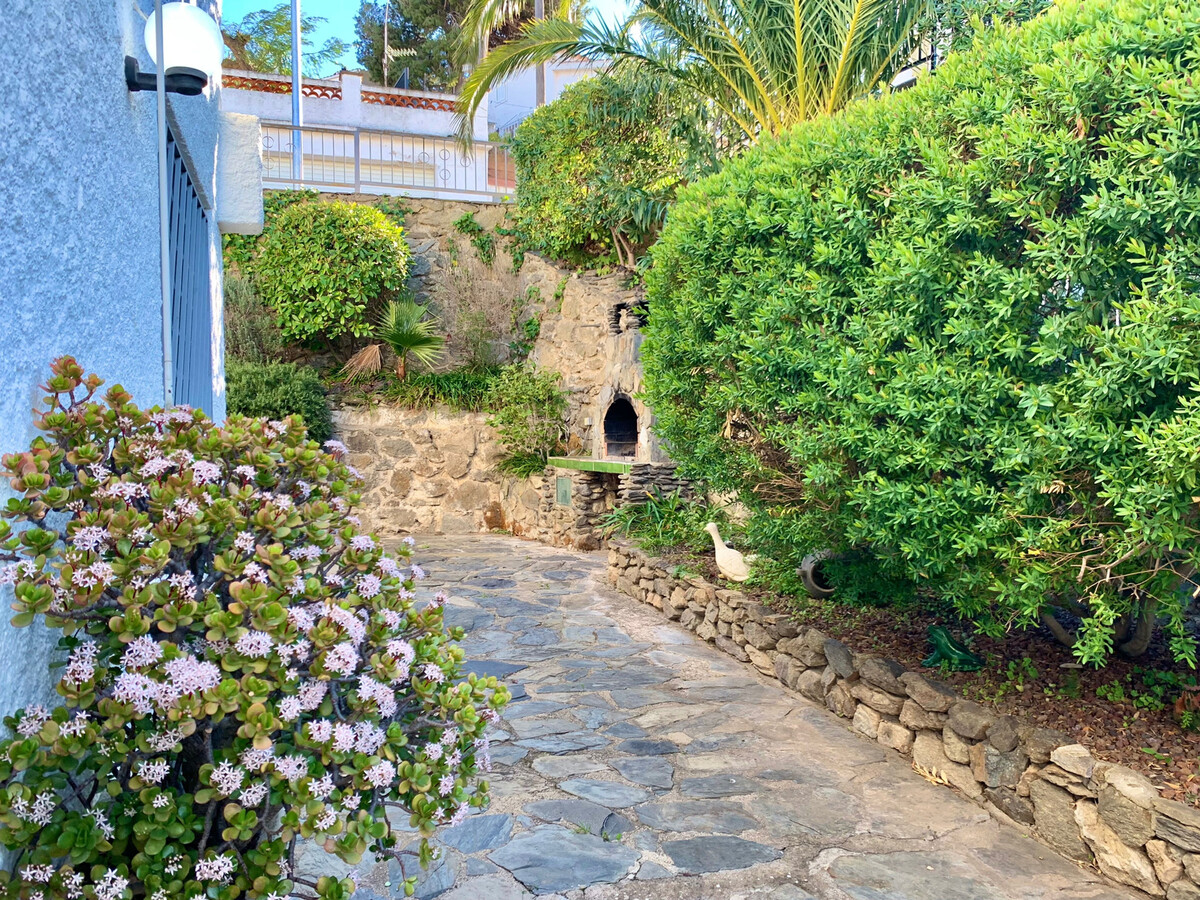 Maison 3 chambres avec terrasse, vue mer à Roses - Photo 2