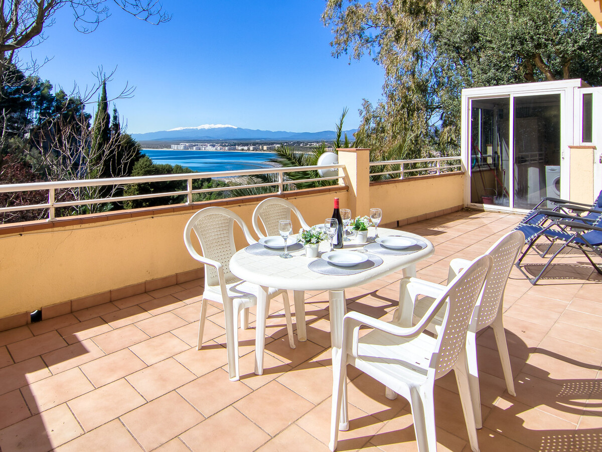 Appartement 2 chambres à Roses, vue mer et terrasse - Photo 1