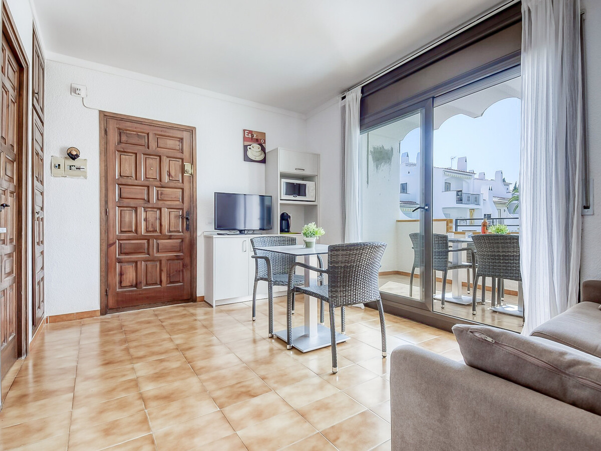 Appartement 35m² à Roses - Terrasse piscine et parking - Photo 11