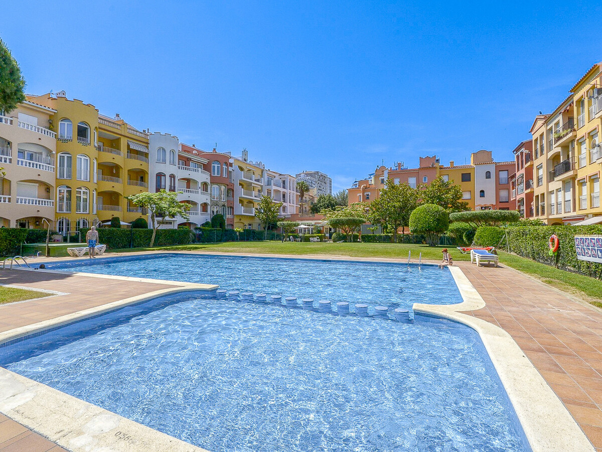 Appartement 2 chambres Empuriabrava, piscine et proche plage - Photo 1