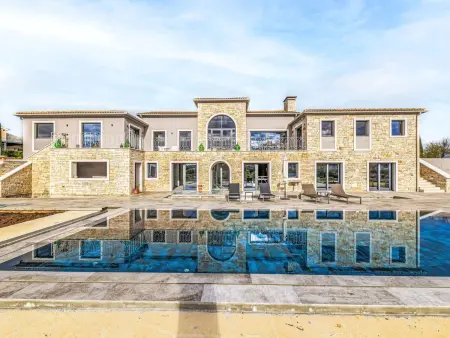 Villa Maison Paradis, piscine chauffée 12x5m, 5 ch, 10 pers.