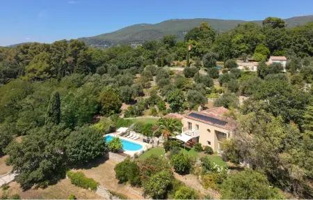 Location maison à Châteauneuf Grasse