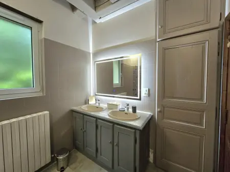 Gîte familial rénové, 2500m² de jardin à Saint-Crépin : photo 11