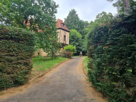 Gîte familial rénové, 2500m² de jardin à Saint-Crépin : photo 14