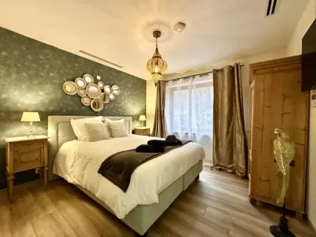 Léoras Cocoon, chalet en bois pour 15 à Membre : photo 26