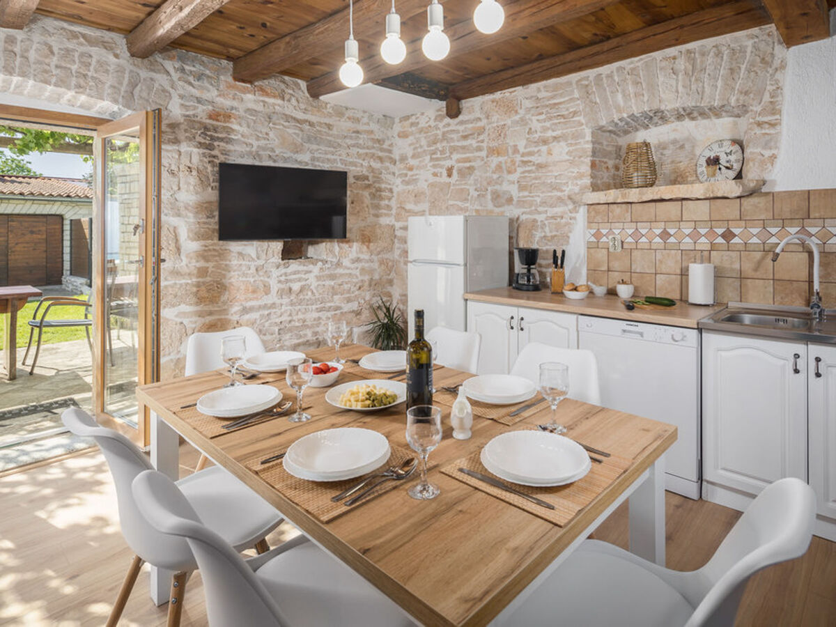 Courtyard Ivini – Maison avec piscine privée - Photo 12