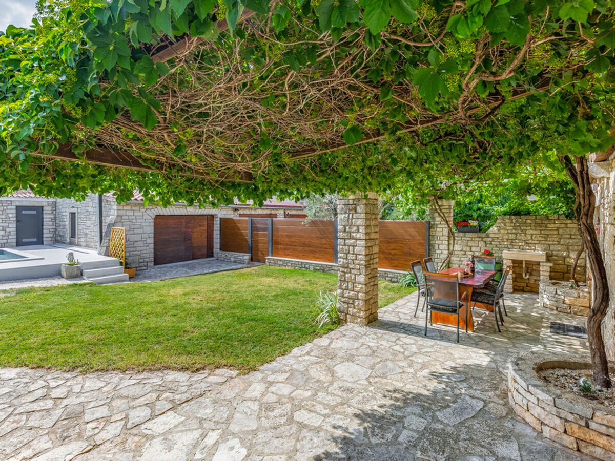 Courtyard Ivini – Maison avec piscine privée - Photo 23