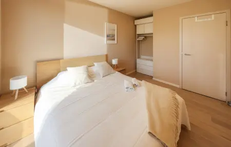 Appartement 2 chambres sur la plage à Ostende, vue mer partielle : photo 12