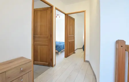 Maison en pierre du 17e siècle avec jardin à Portbail : photo 17