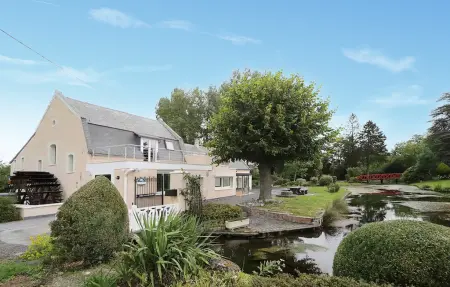 Maison 16e siècle avec jacuzzi et étang à Thun-Saint-Martin : photo 10