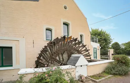 Maison 16e siècle avec jacuzzi et étang à Thun-Saint-Martin : photo 12