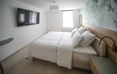 Maison 16e siècle avec jacuzzi et étang à Thun-Saint-Martin : photo 24