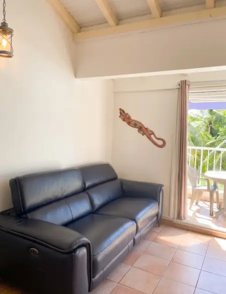 Appartement vue mer et jardin avec terrasse barbecue à Les Trois-Îlets : photo 9