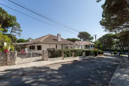 Location maison à Colares, Retraite privée à Sintra avec bar et jardin