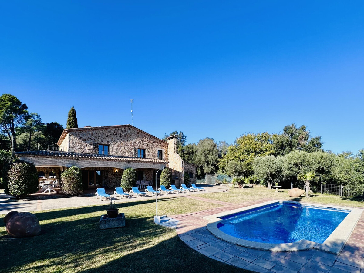 Villa Can Boira, maison en pierre avec piscine à Santa Cristina d'Aro - Photo 4