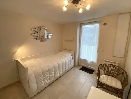 Maison 2 chambres, jardin clos à 650m plage Trestraou : photo 11