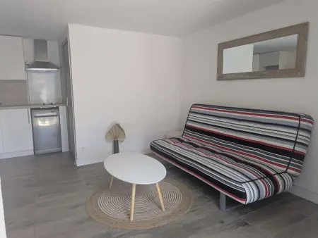 Duplex confortable à Marseillan-Plage avec véranda - Photo 12