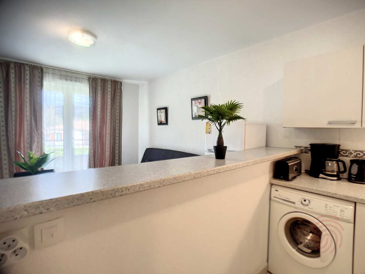 F2 41 m² climatisé, terrasse, animaux acceptés - Photo 6